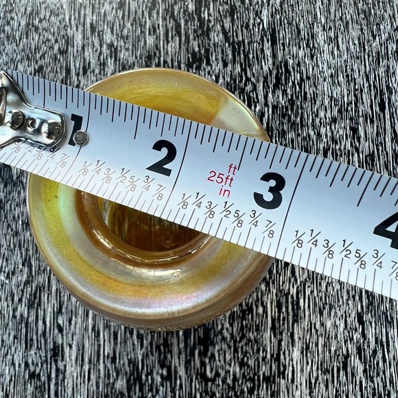 Hand blown iridescent vase - Picture 6 of 7